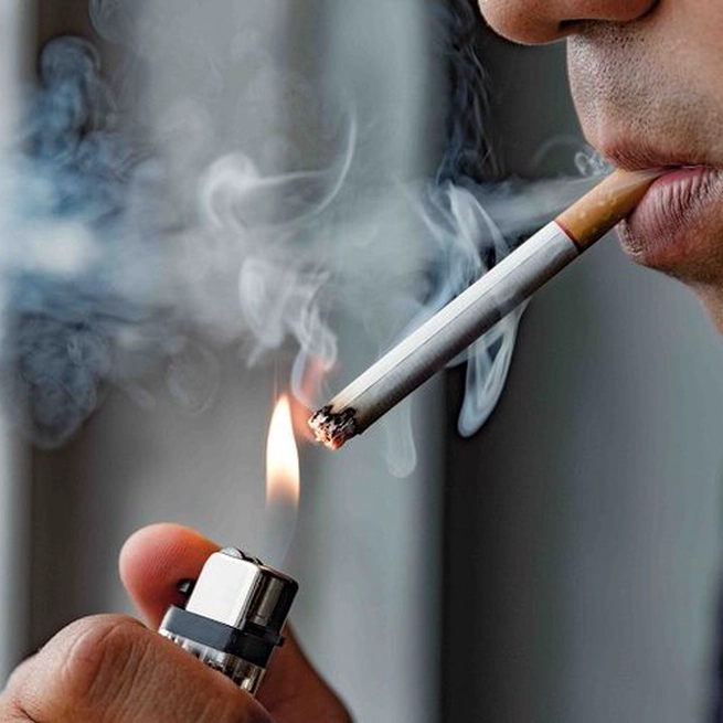 Prediksi Pengaruh Merokok Secara Aktif dan Pasif Terhadap Risiko Terjangkit Penyakit Paru-Paru Menggunakan RapidMiner dan Algoritma Naïve Bayes