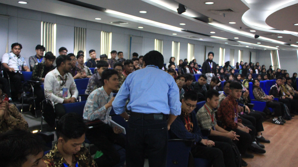 A Throwback to My First Lecture